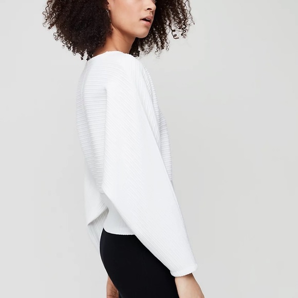 ❗️SOLD❗️ Babaton Hal Sweater Size XS - Picture 3 of 11